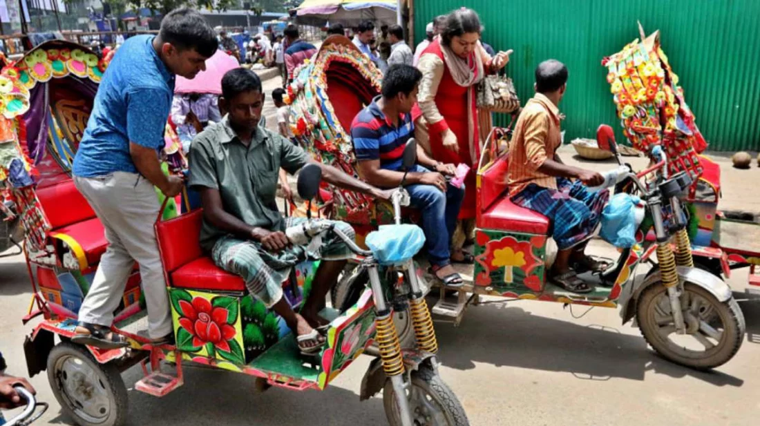 Rickshaw Operators Seek Stay Order on E-Rickshaw Ban