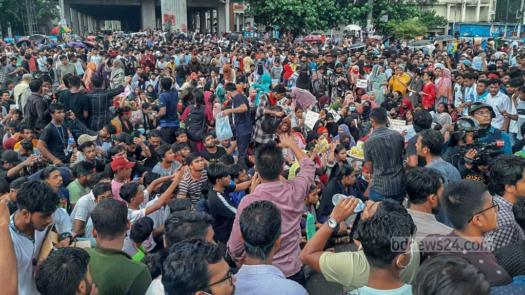 Clashes and Nationwide Protests Escalate in Bangladesh